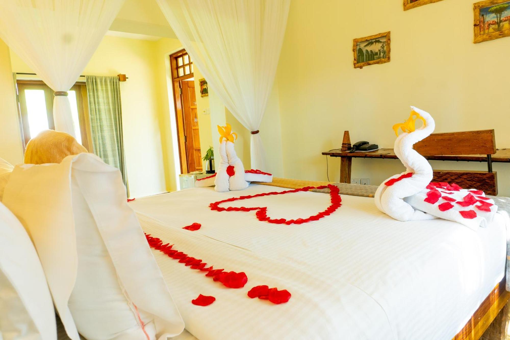 Weru Weru River Lodge 莫希 外观 照片