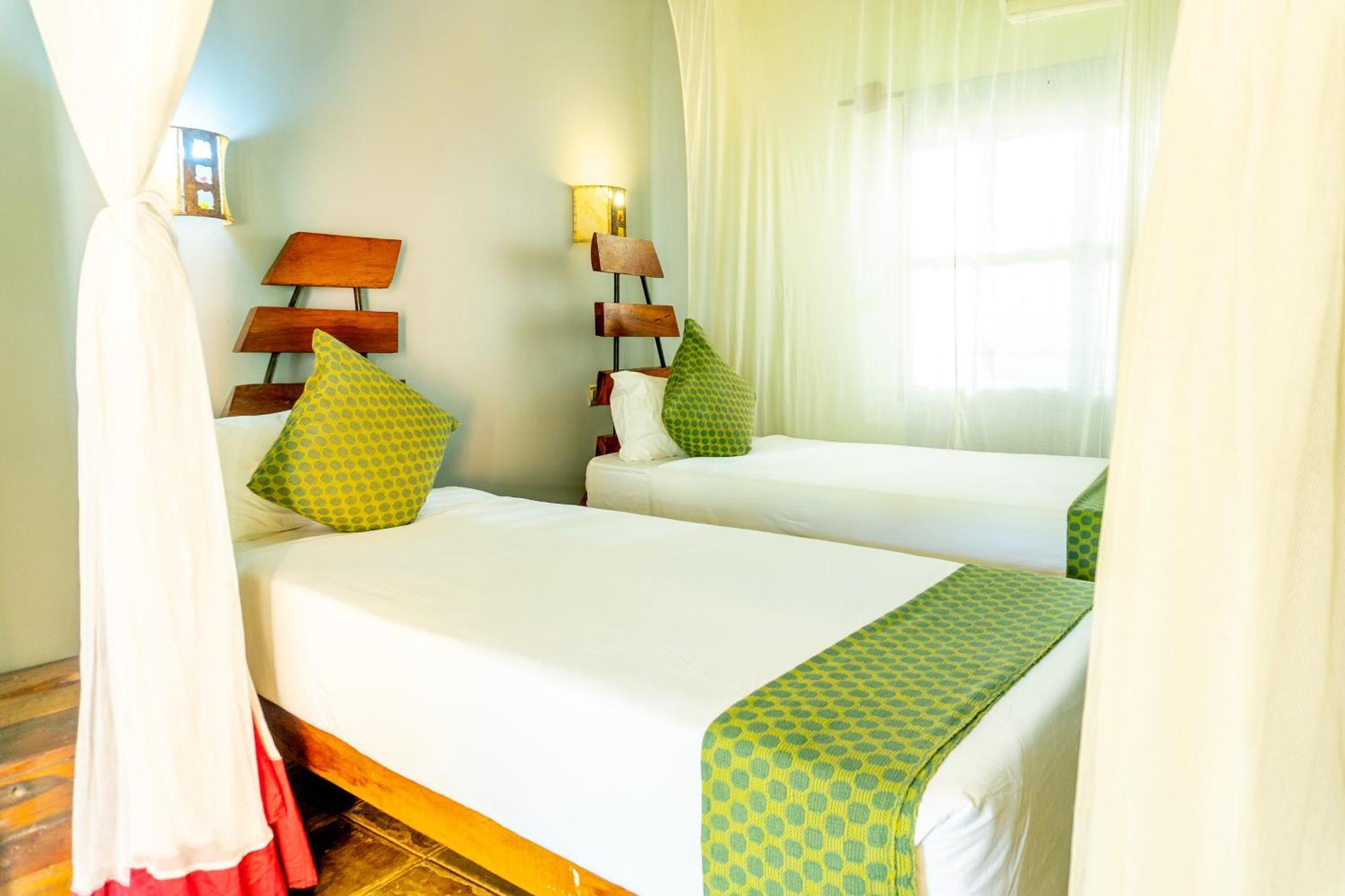 Weru Weru River Lodge 莫希 外观 照片